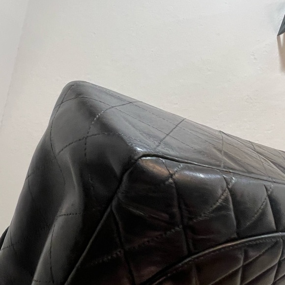 ❌SOLD❌Authentic Chanel XL CC jumbo flap - Picture 12 of 16